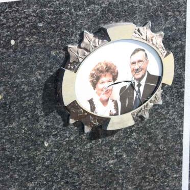 TONDER Anette, van 1941-2003 