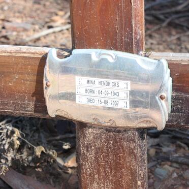 HENDRICKS Mina 1943-2007