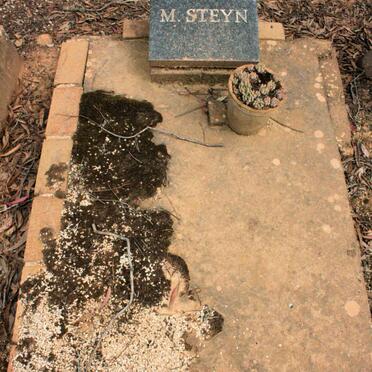 STEYN M.