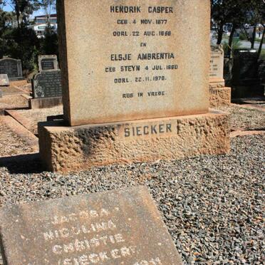 SIECKER Hendrik Casper 1877-1958 &amp; Elsje Ambrentia STEYN 1880-1970 :: Jacoba Nicolina CHRISTIE neé SIECKER 1911-1995