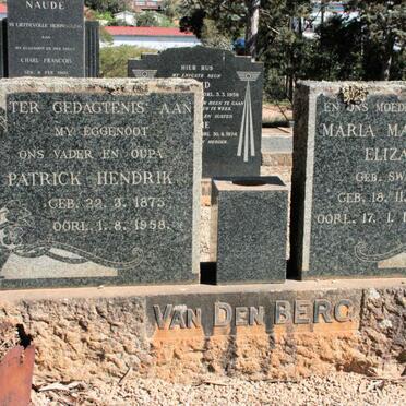 BERG Patrick Hendrik, van der 1875-1958 &amp; Maria Magdalena Elizabeth SWANEPOEL 1876-1969