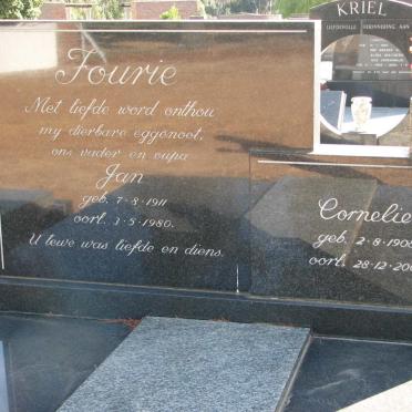 FOURIE Jan 1911-1980 &amp; Cornelie 1908-2006
