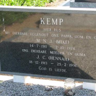 KEMP M.N.J. 1911-1974 &amp; J.C. 1913-1991
