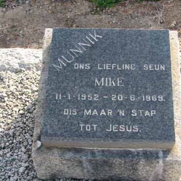 MUNNIK Mike 1952-1969