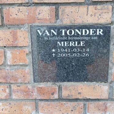 TONDER Merle, van 1941-2005
