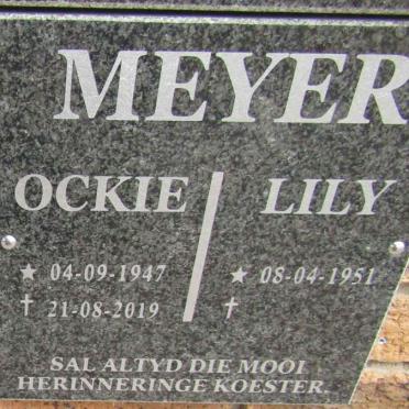 MEYER Ockie 1947-2019 &amp; Lily 1951-