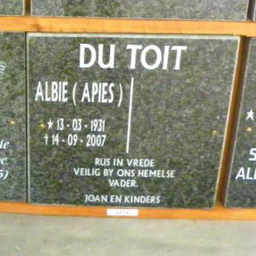 TOIT Albie, du 1931-2007