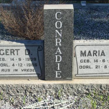 CONRADIE Gert D. 1909-1966 &amp; Maria M. 1912-1973