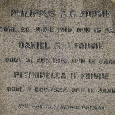 FOURIE Philippus G.C. -1919 :: FOURIE Daniel G.J. -1919 :: FOURIE Pithonella -1922