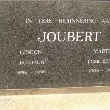 JOUBERT Gideon Jacobus 1896-1990 &amp; Martha BERGH 1906-1964