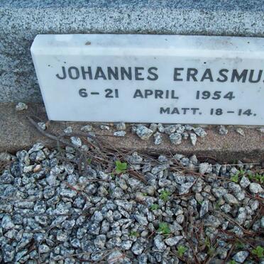 LUCKHOFF Elizabeth nee BAILIE 1848-1909 :: ERASMUS Johannes 1954-1954