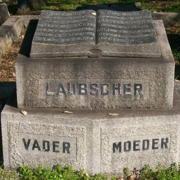 LAUBSCHER Pieter Johannes 1873-1921 &amp; Frances Salomina 1881-1952