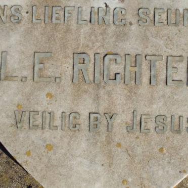RICTHER L.E.