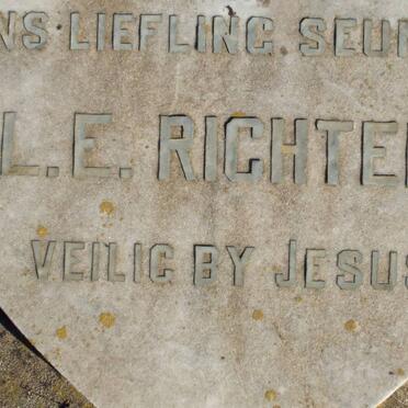 RICTHER L.E.