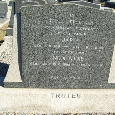 TRUTER Japie 1881-1959 &amp; Nooientjie 1885-1970
