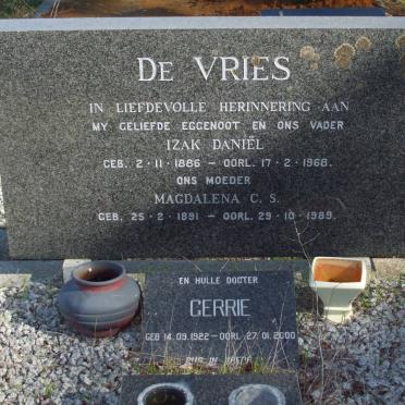 VRIES Izak Daniel, de 1886-1968 &amp; Magdalena C.S. 1891-1989 :: DE VRIES Gerrie 1922-2000