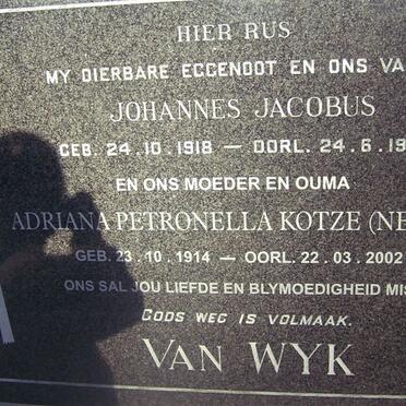 WYK Johannes Jacobus, van 1918-1968 &amp; Adriana Petronella KOTZE 1914-2002