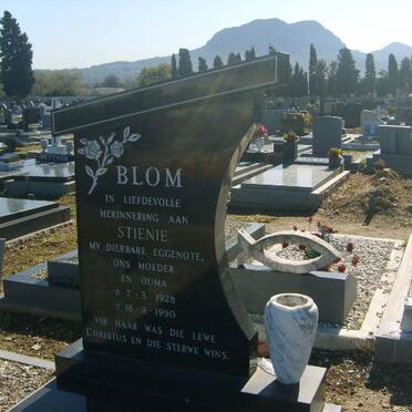 BLOM Stienie 1928-1990