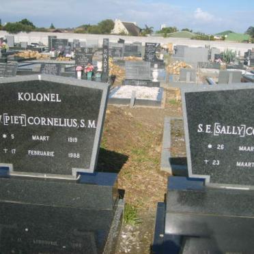 CORNELIUS P.W. 1919-1988 &amp; S.E. 1920-2007