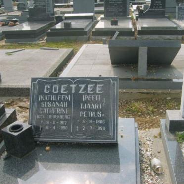 COETZEE Tjaart Petrus 1906-1998 &amp; Susanah Catherine 1912-1990