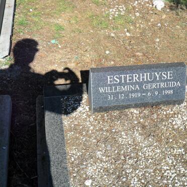 ESTERHUYSE Willemina Gertruida 1919-1998
