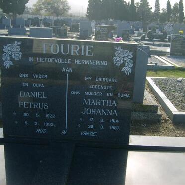 FOURIE Daniel Petrus 1922-1992 &amp; Martha Johanna 1914-1987