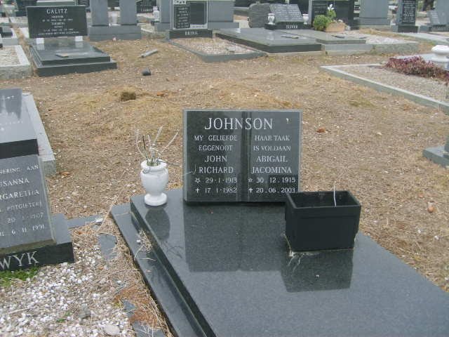 JOHNSON John Richard 1913-1982 &amp; Abigail Jacomina 1915-2003