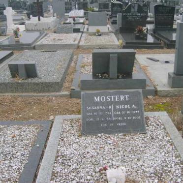 MOSTERT Nicol A. 1949-2007 &amp; Susanna B. 1924-1980