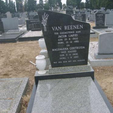 REENEN Jacob, van 1900-1982 &amp; Magdalena Gertruida NAUDE 1906-1985