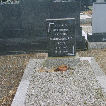 ROUX Magdalena E.S. 1910-1976