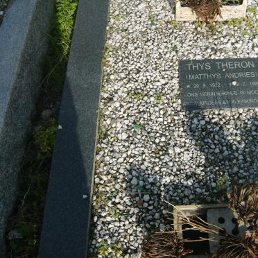 STOFBERG Magdalena Alberta 1889-1977 :: THERON Awie 1921-1996 :: THERON Matthys Andries 1922-1999