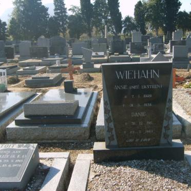 WIEHAHN Danie 1911-1984 &amp; Ansie EKSTEEN 1928-1974