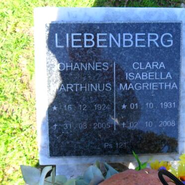 LIEBENBERG Johannes Marthinus 1924-2005 &amp; Clara Isabella Magrietha 1931-2008