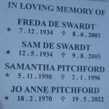 SWARDT Sam, de 1934-2005 & Freda 1934-2003 :: PITCHFORD Samantha 1990-1996 :: PITCHFORD Jo Anne 1970-2022