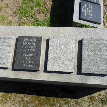 VILJOEN Braampie 1920-1989 :: VILJOEN Wynand P.J. 1925-1997