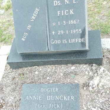 FICK N.L. 1862-1955 :: DUNCKER Annie nee FICK 1897-1982