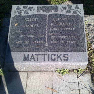 MATTICKS Robert Charles -1934 &amp; Elizabeth Petronella GROENEWALD -1966