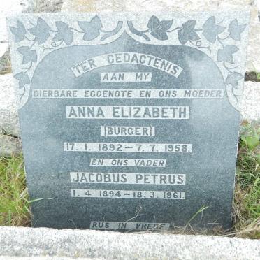 MERWE Jacobus Petrus, van der 1894-1961 &amp; Anna Elizabeth BURGER 1892-1958