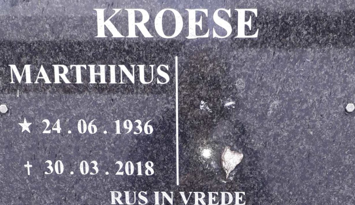 KROESE Marthinus 1936-2018