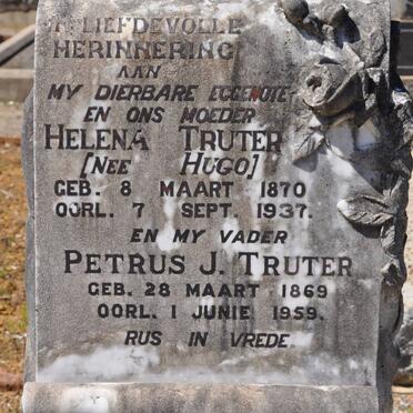 TRUTER Petrus J. 1869-1959 &amp; Helena HUGO 1870-1937
