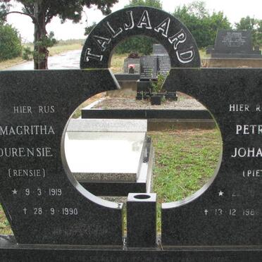 TALJAARD Petrus Johannes 1902-1986 &amp; Magritha Lourensie 1919-1990