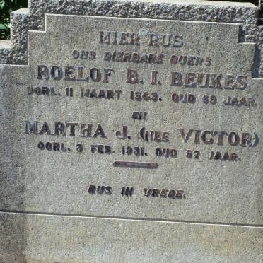 BEUKES Roelof B.I. -1943 &amp; Martha J. VICTOR -1931