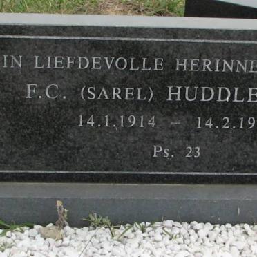 HUDDLESTONE F.C. 1914-1999