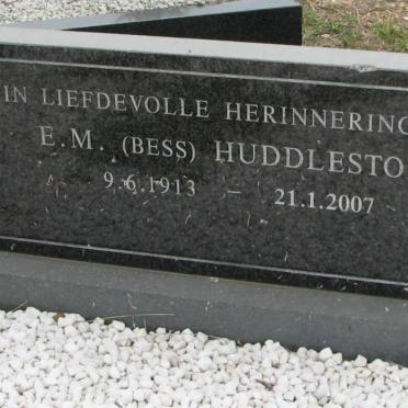 HUDDLESTONE E.M. 1913-2007