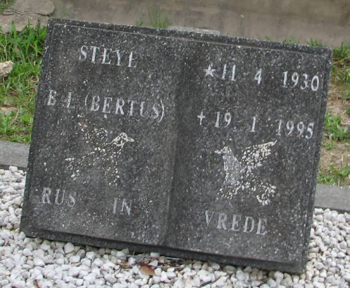 STEYL B.L. 1930-1995