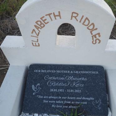 RIDDLES Elizabeth :: KOTZE Catherine Marietha nee RIDDLES 1951-2022