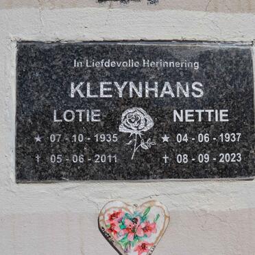 KLEYNHANS Lotie 1935-2011 & Nettie 1937-2023
