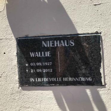 NIEHAUS Wallie 1927-2012