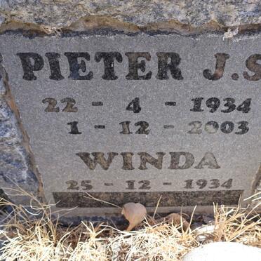 ROBERTS Pieter J.S. 1934-2003 & Winda 1934-_2