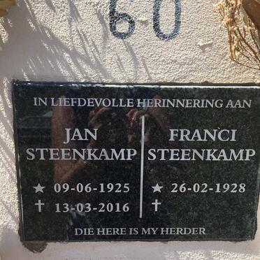 STEENKAMP Jan 1925-2016 &amp; Franci 1928-